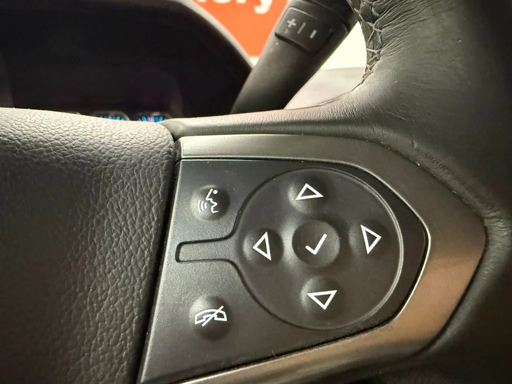 Used 2018 White Chevrolet LT image 20