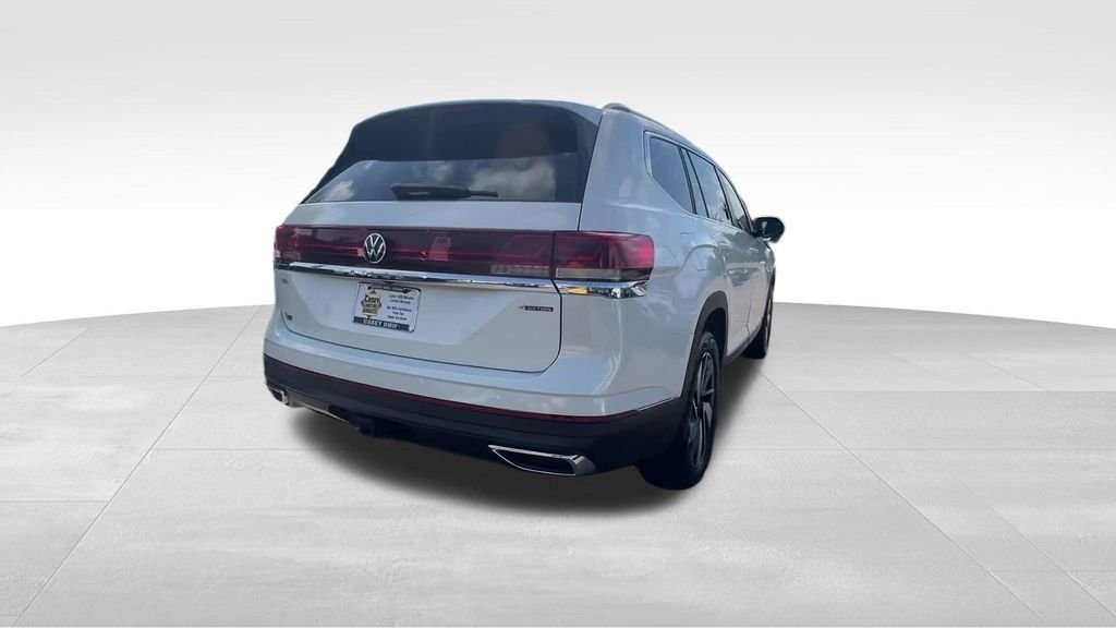 Used 2025 White Volkswagen 2.0T SEL image 10