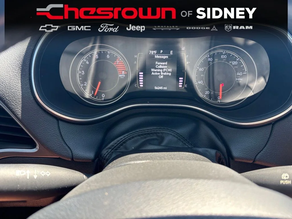 Used 2020 Red Jeep Latitude Plus image 13