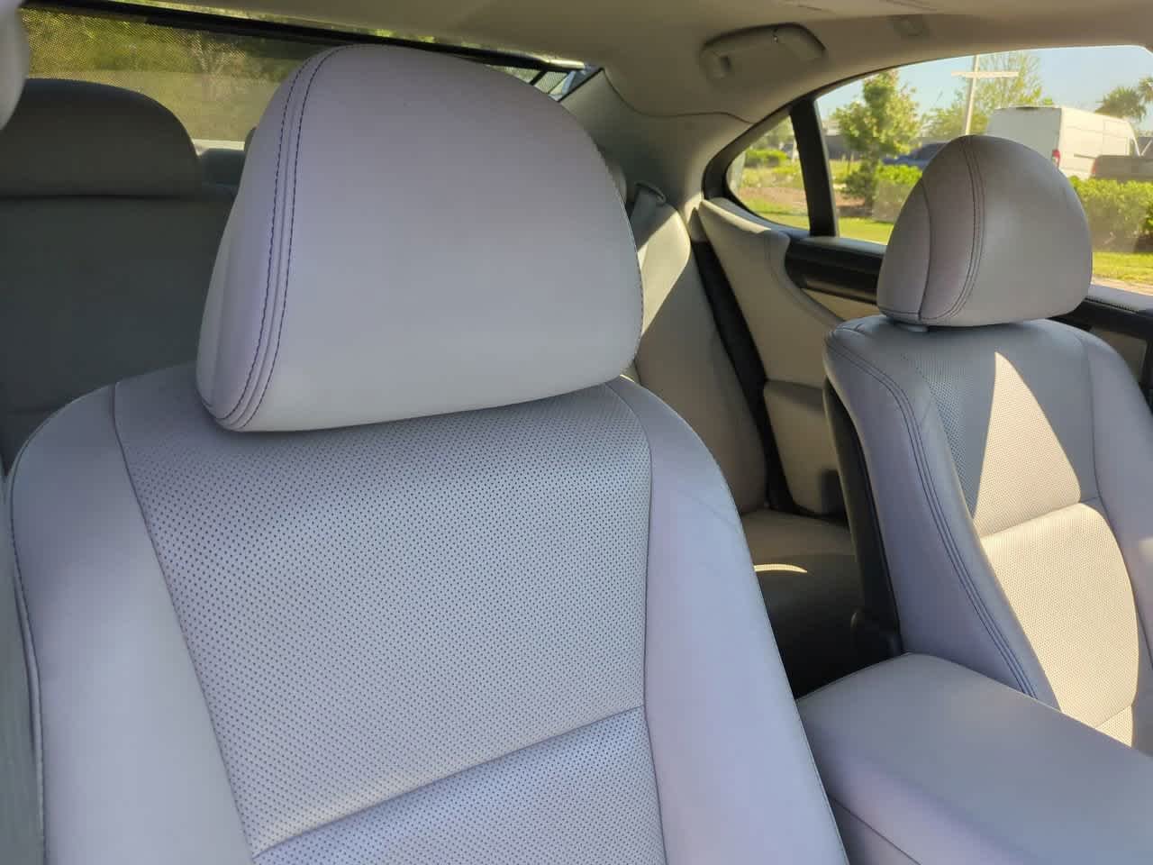 2014 Lexus LS Base - Photo 7