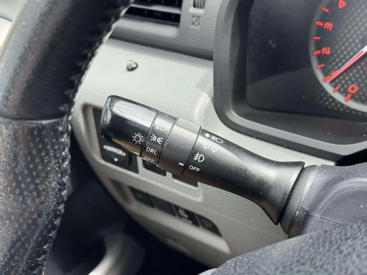 Used 2013 Blizzard Pearl Toyota SR5 image 26