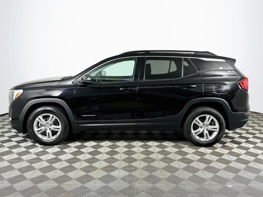 Used 2019 Ebony Twilight Metallic GMC SLE image 8