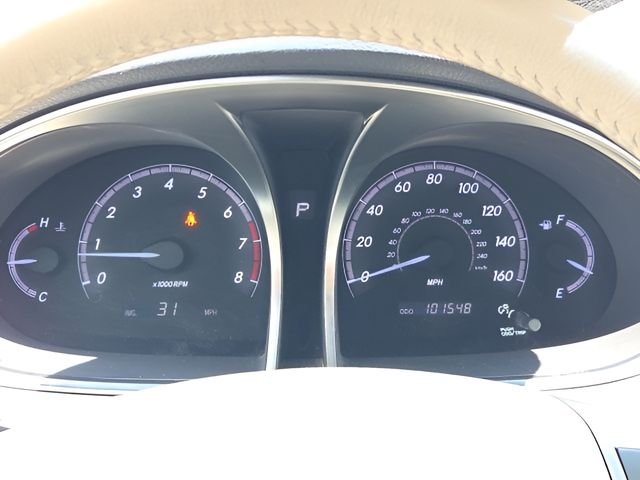Used 2011 Red Toyota Base image 23