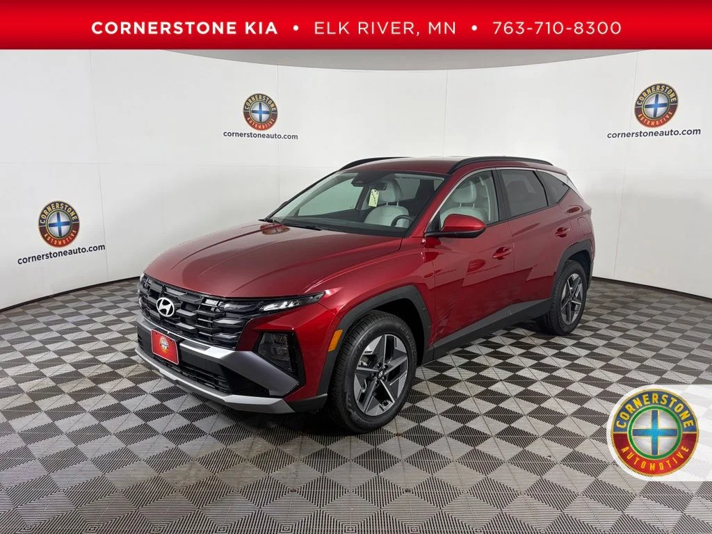 Used 2025 Red Hyundai SEL image 1