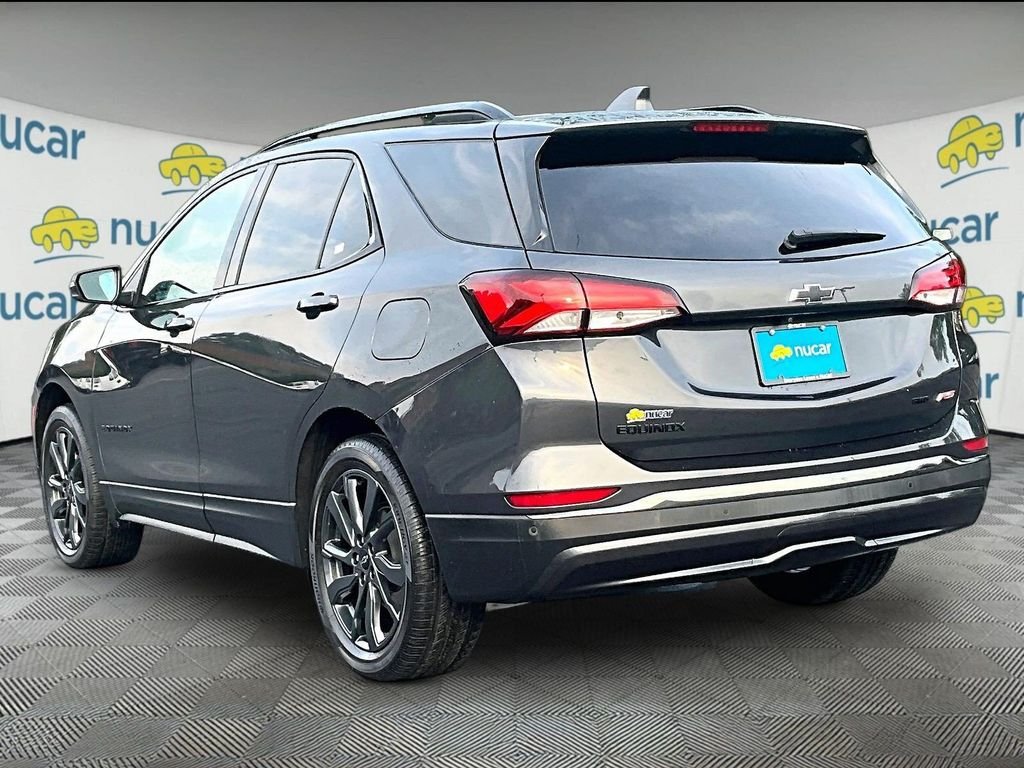 Used 2023 Gray Chevrolet RS image 4