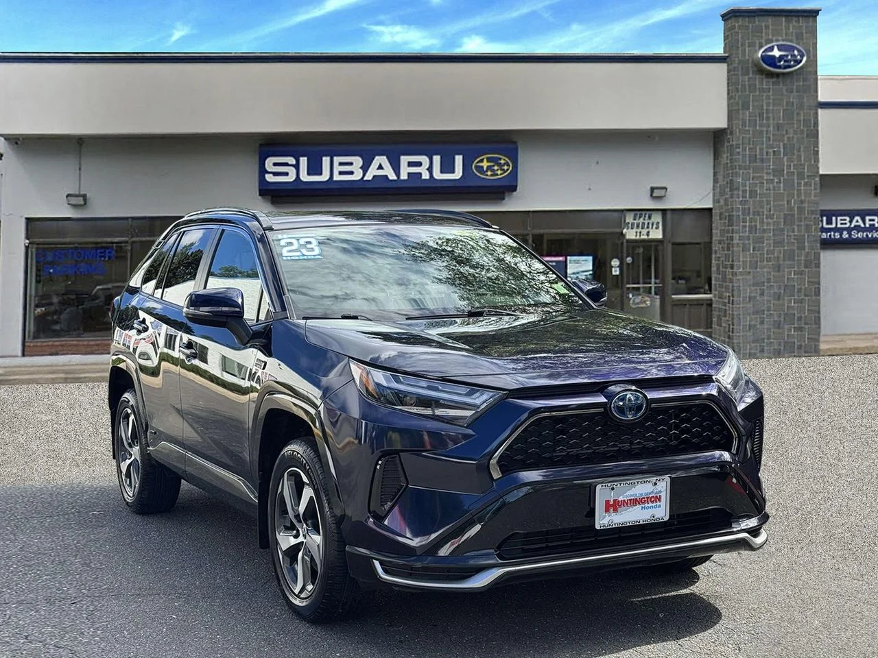 2023 Toyota RAV4 SE