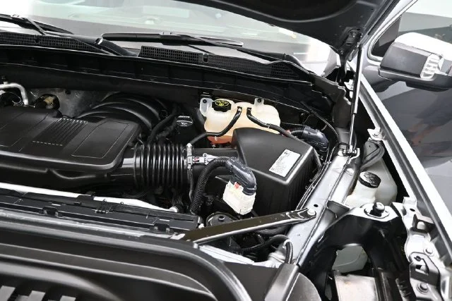 Used 2019 Gray GMC SLT image 39