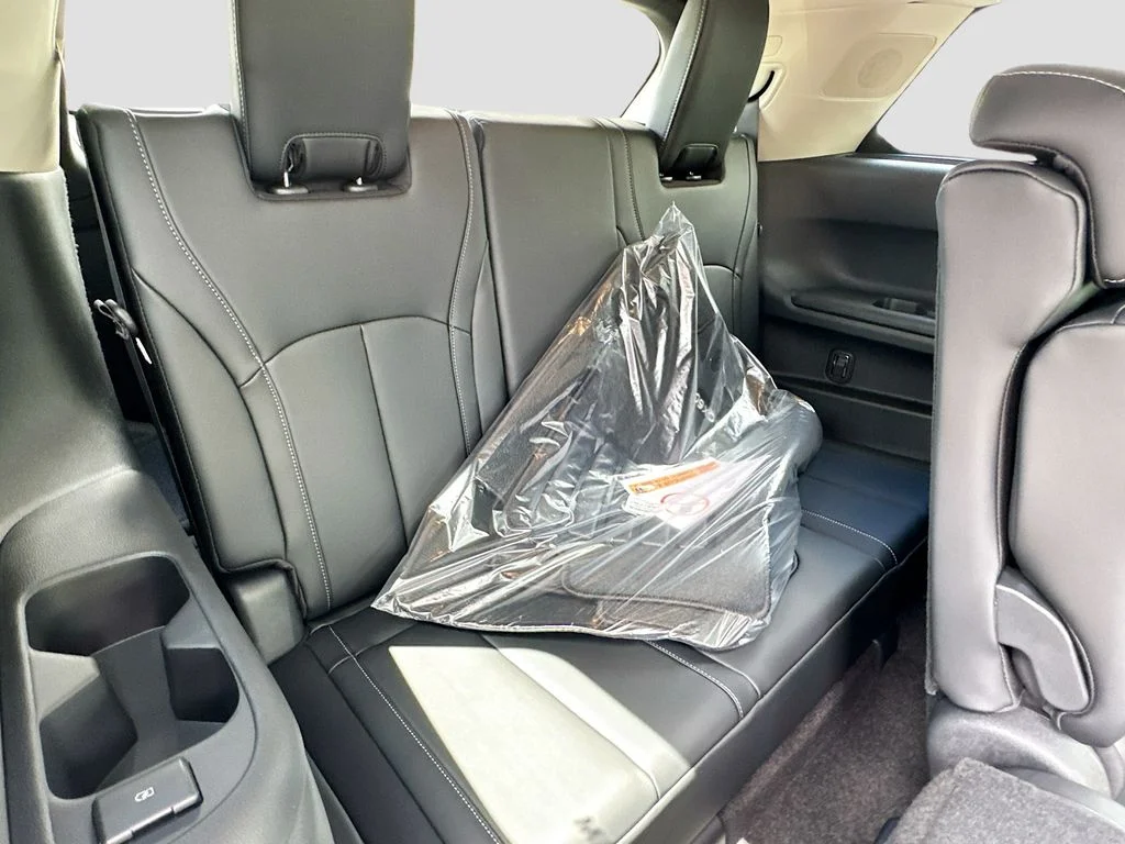New 2027 GRAPHITE SHADOW INFINITI Luxe FWD image 29