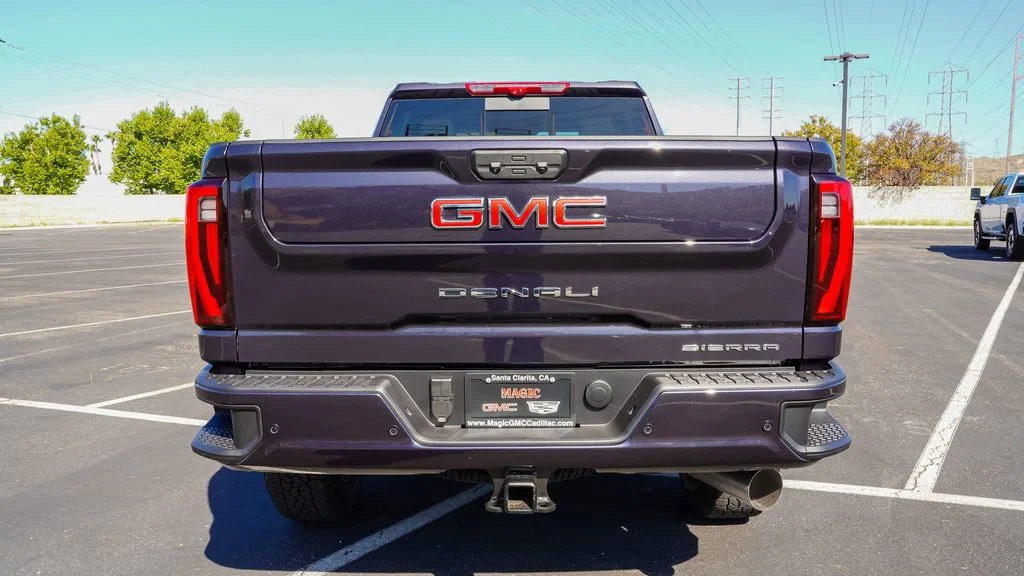2026 GMC Sierra 2500HD Denali - Photo 9