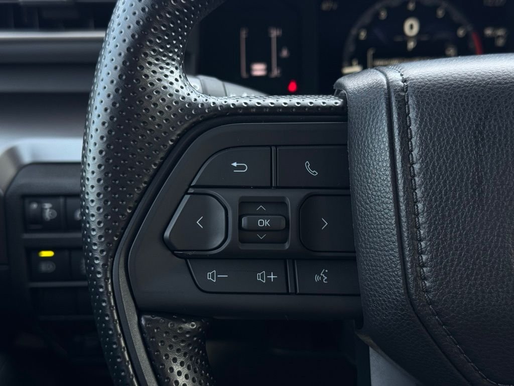 2025 Toyota Tacoma SR5 - Photo 24