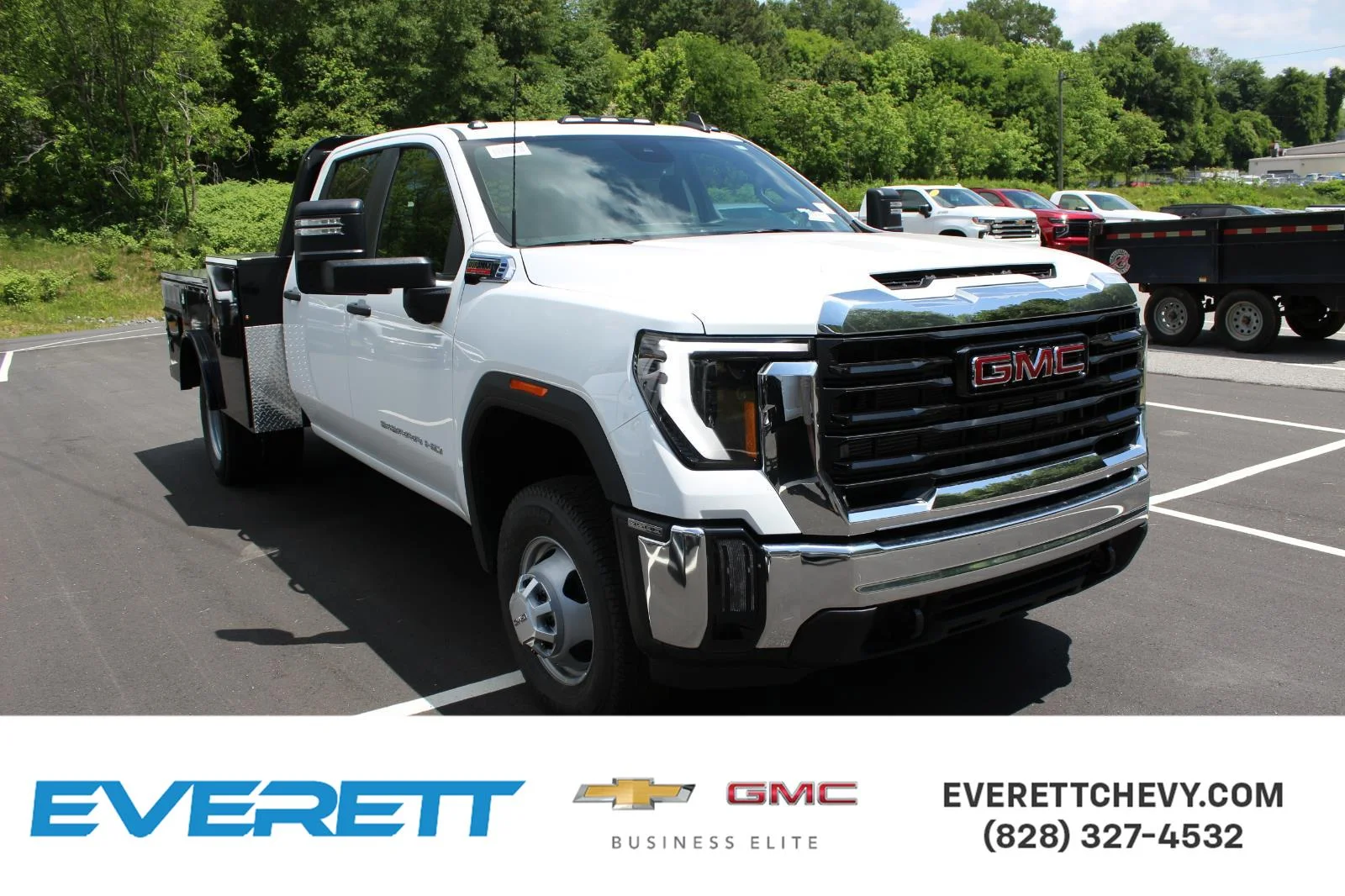 New 2026 Summit White GMC Pro image 1