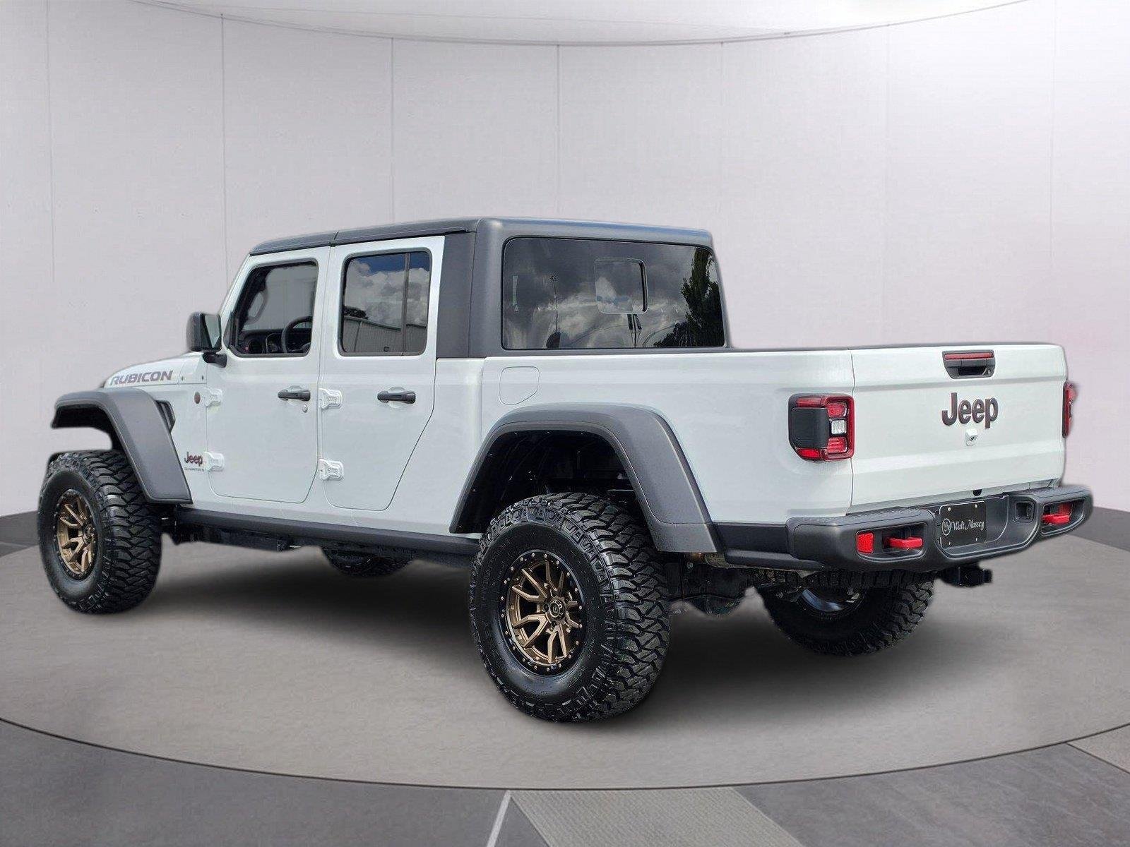 Used 2026 Bright White Clearcoat Jeep Rubicon image 3