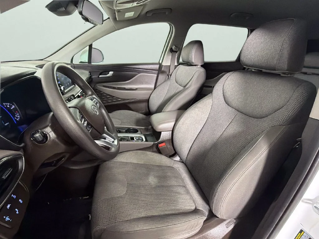 Used 2019  Hyundai SEL image 18