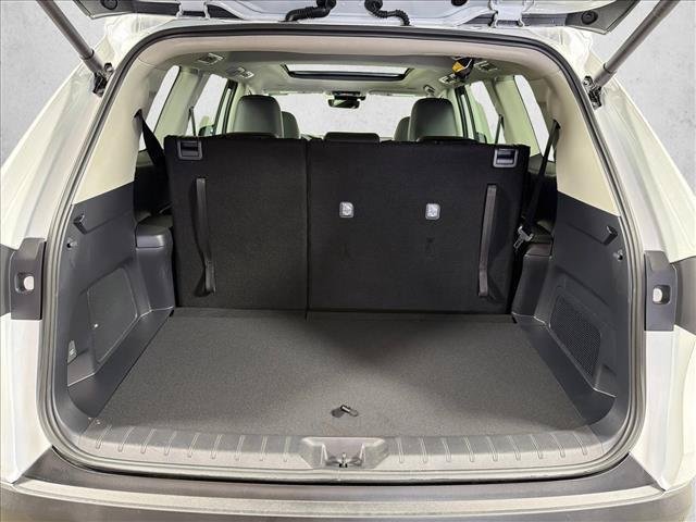 Certified Used 2026 WIND CHILL PEARL Toyota  image 19