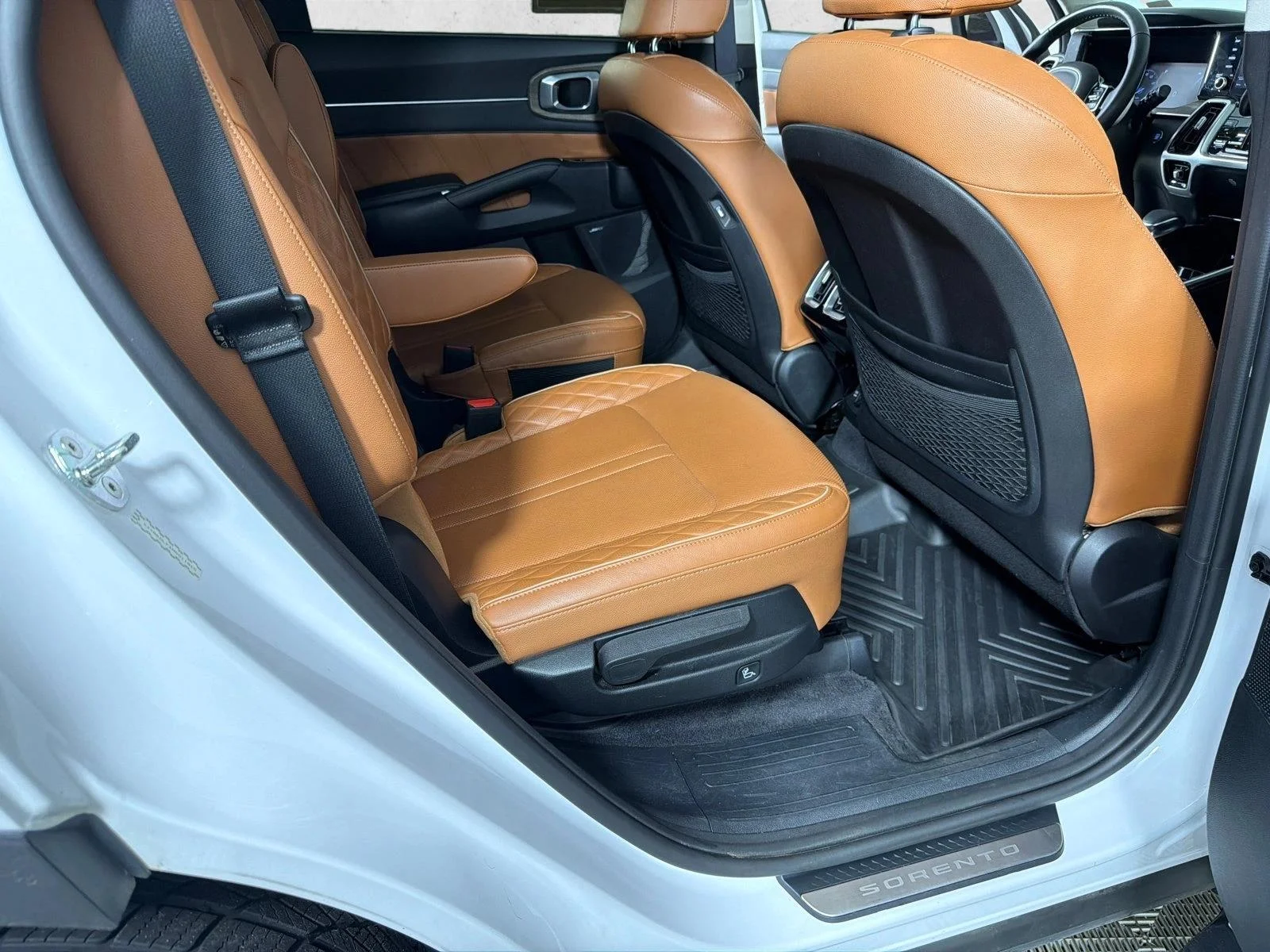 Used 2021 White Kia SX Prestige X-Line image 17