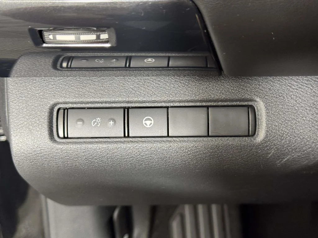 Used 2022 Black Nissan SV image 19