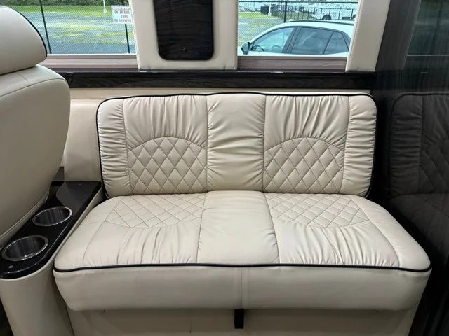 Used 2021 Black Mercedes-Benz Midwest Automotive Luxe Cruiser image 48