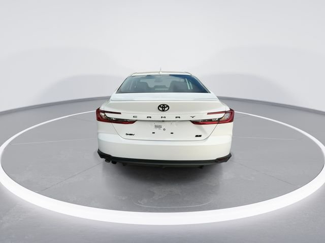 2026 Toyota Camry SE - Photo 7