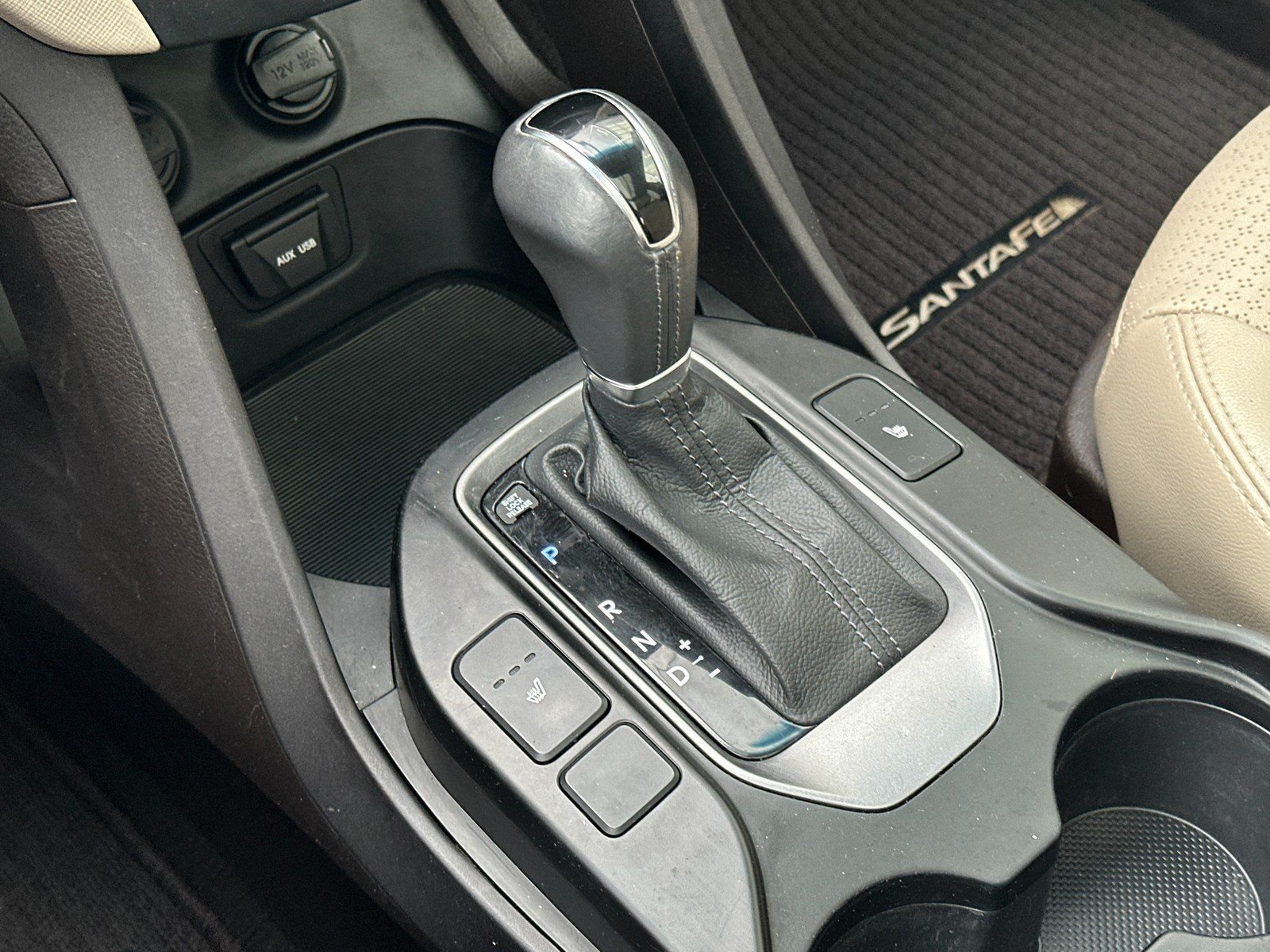 Used 2013 Juniper Green Hyundai Base image 19