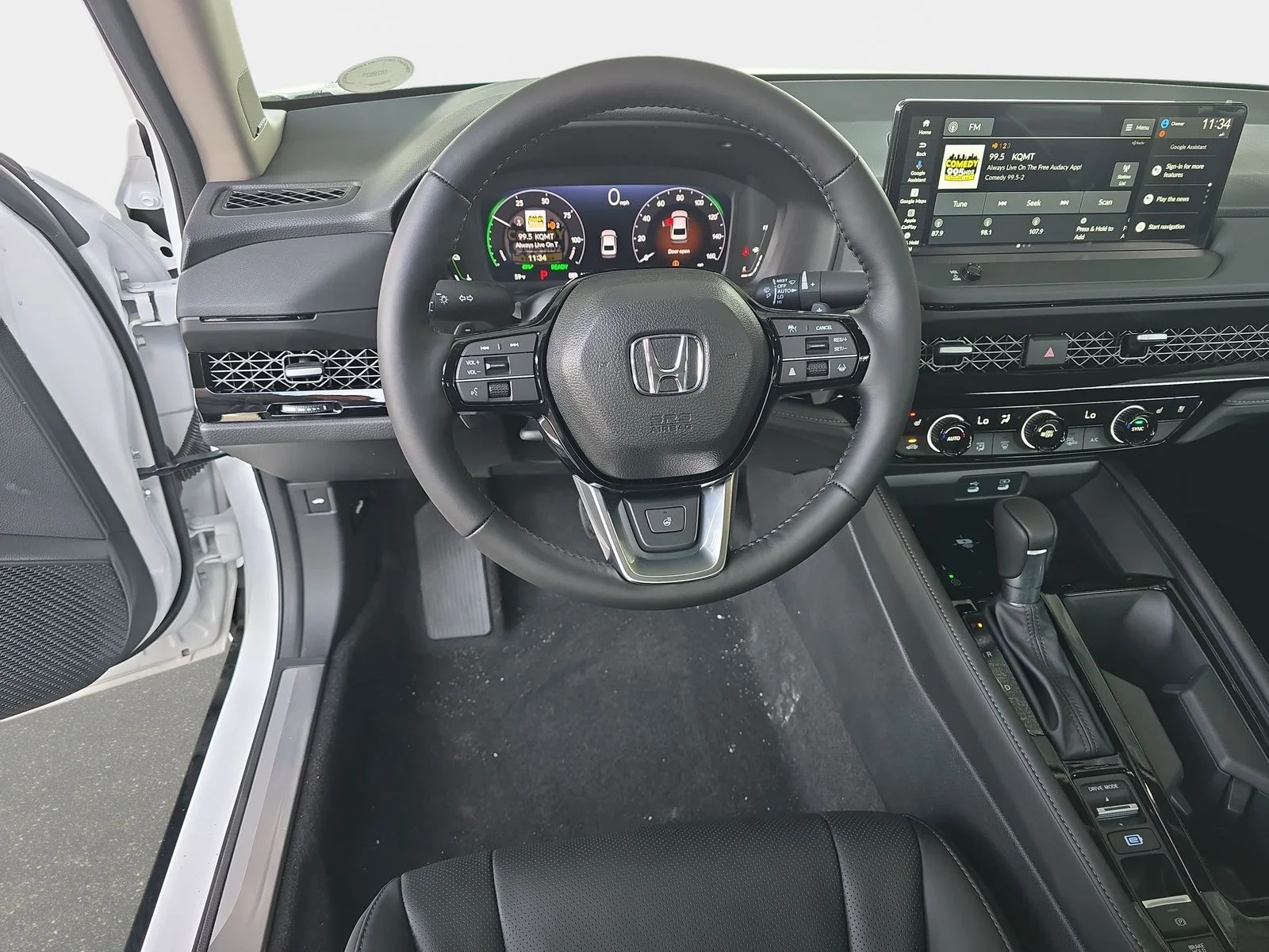 New 2026 Platinum White Pearl Honda Touring image 16