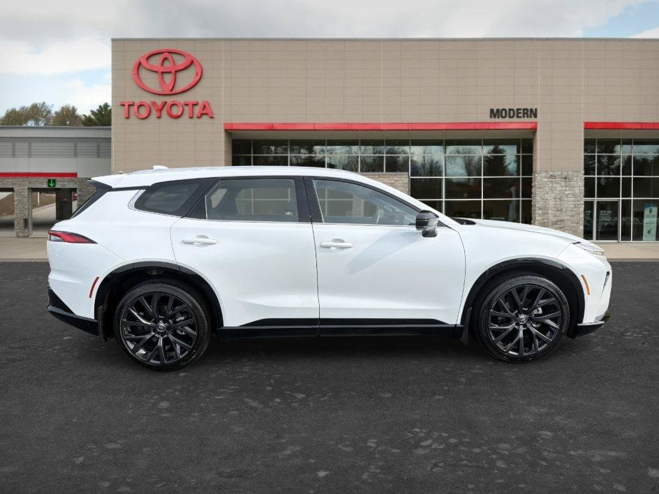 Used 2025 White Toyota Limited image 4