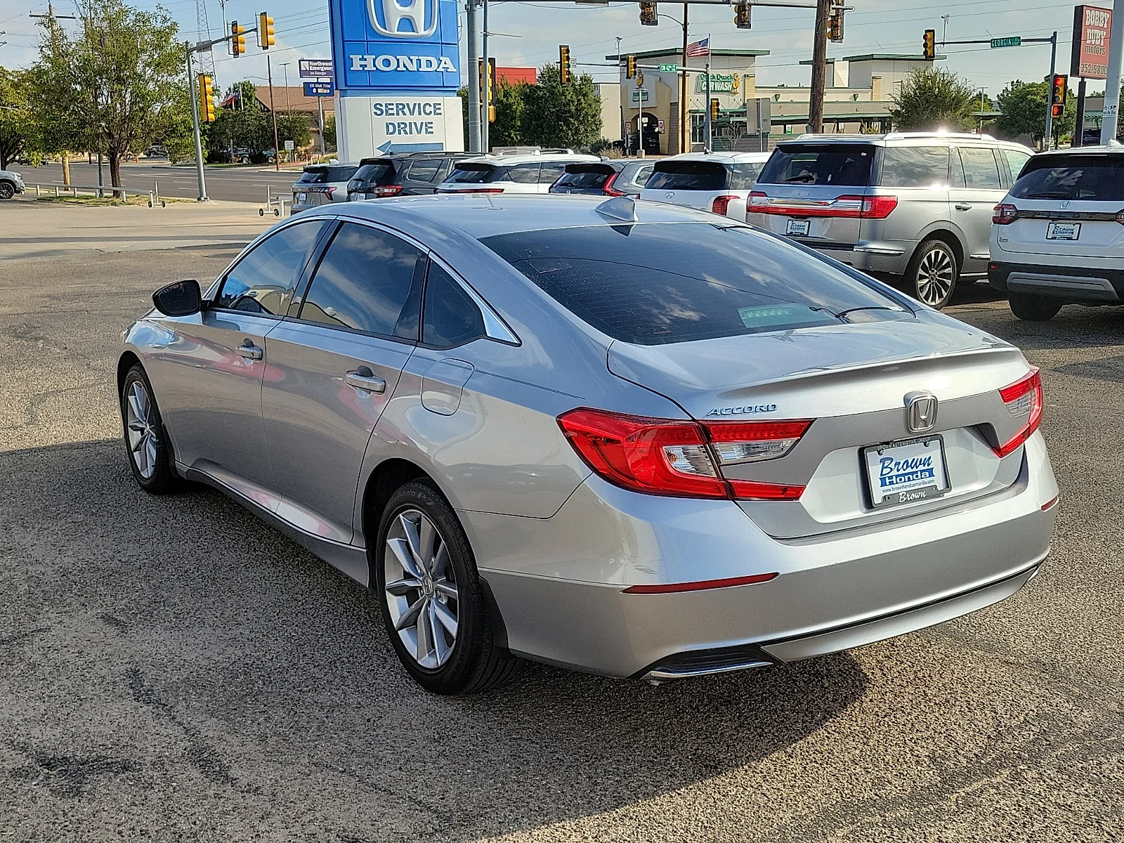 Used 2021 Lunar Silver Metallic Honda LX image 7
