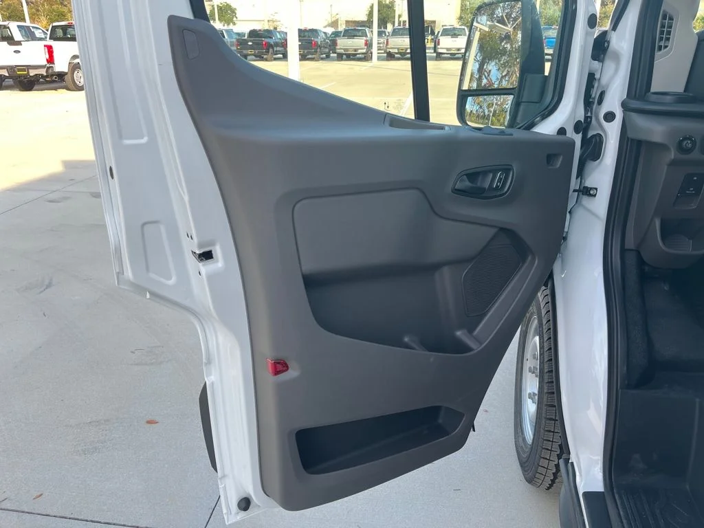 New 2026 White Ford Base image 11
