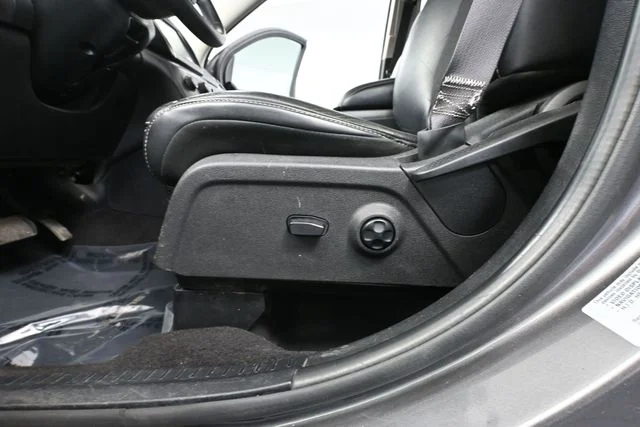 Used 2017 Gray Dodge Crossroad image 21