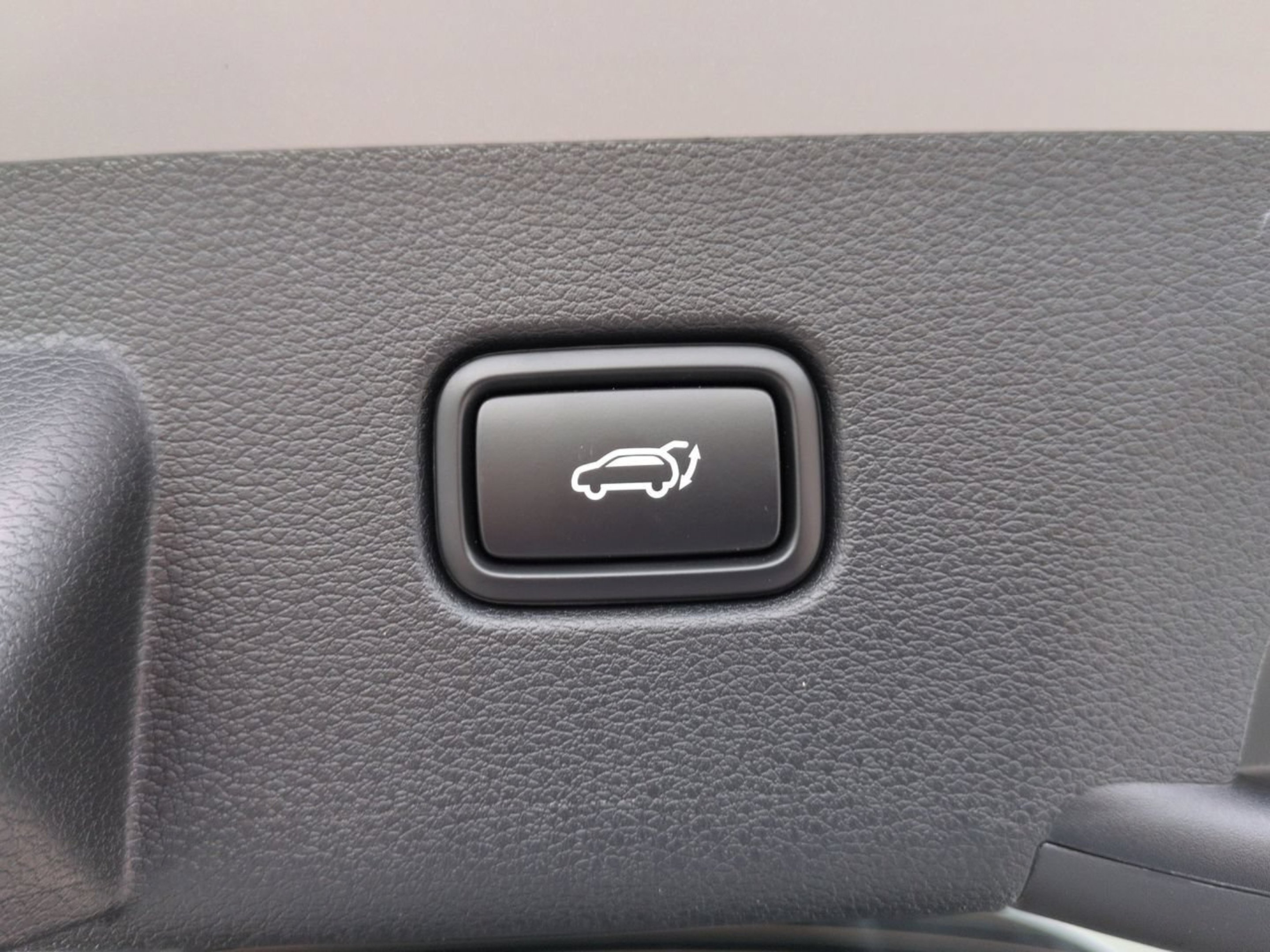 New 2026 Wolf Gray Kia X-Line image 11