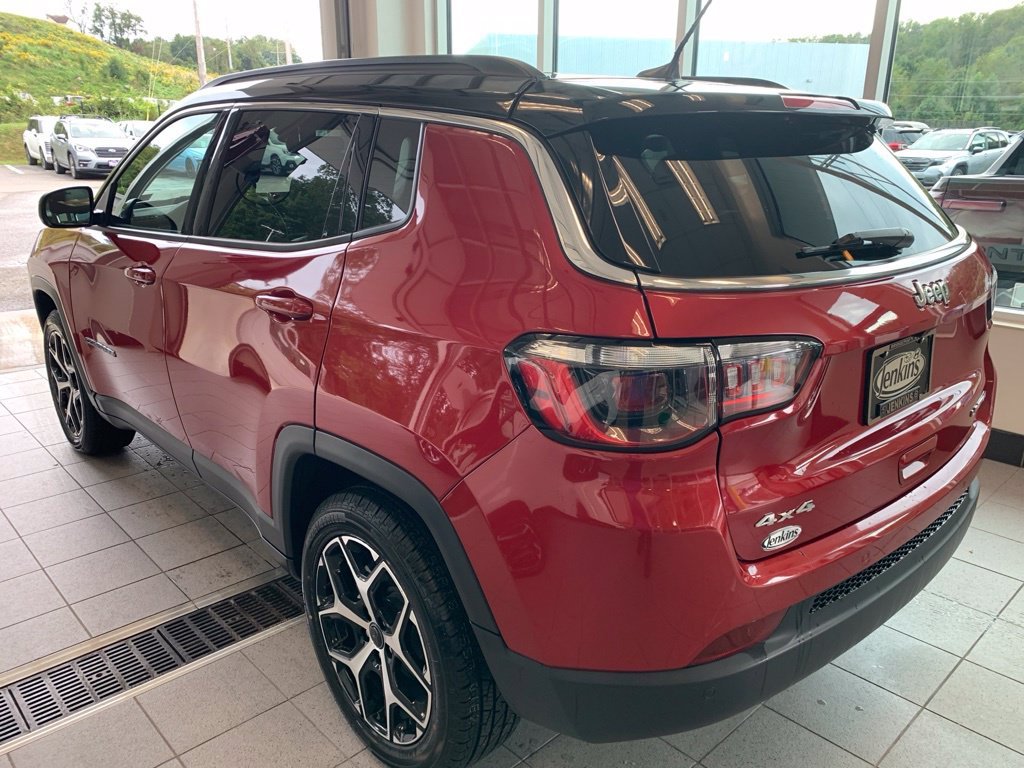 2025 Jeep Compass Limited - Photo 12