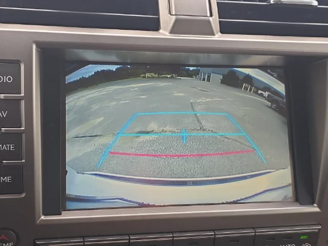 Used 2019 White Lexus 460 image 24