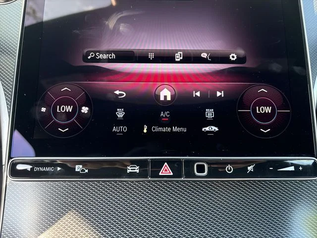 Used 2025  Mercedes-Benz C 300 image 19