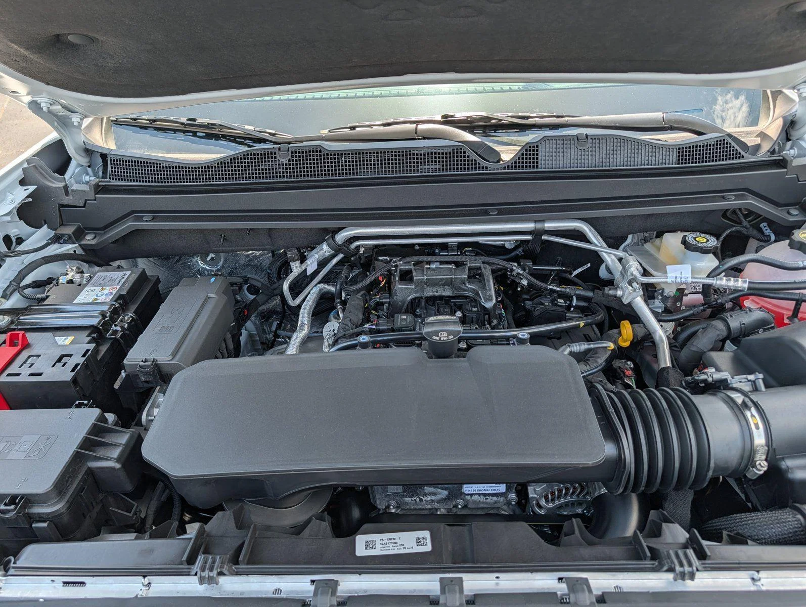 New 2026 Summit White GMC AT4 image 38