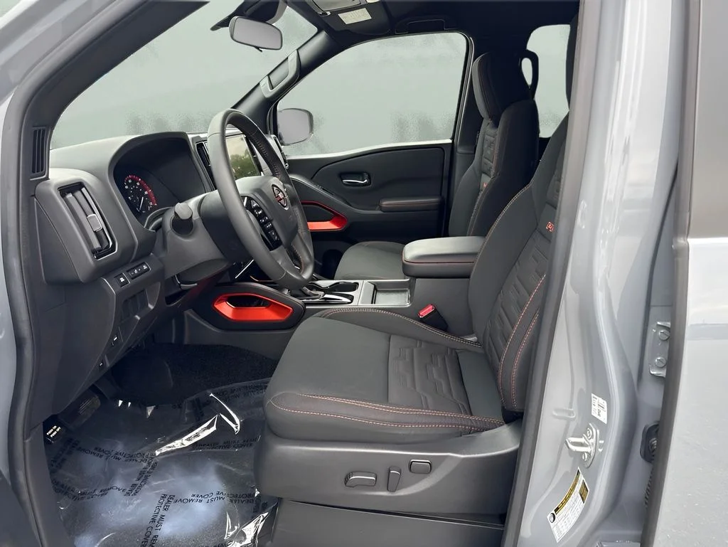 Used 2025 Gray Nissan PRO-4X image 9