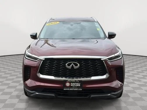 Used 2022 Red INFINITI LUXE image 8