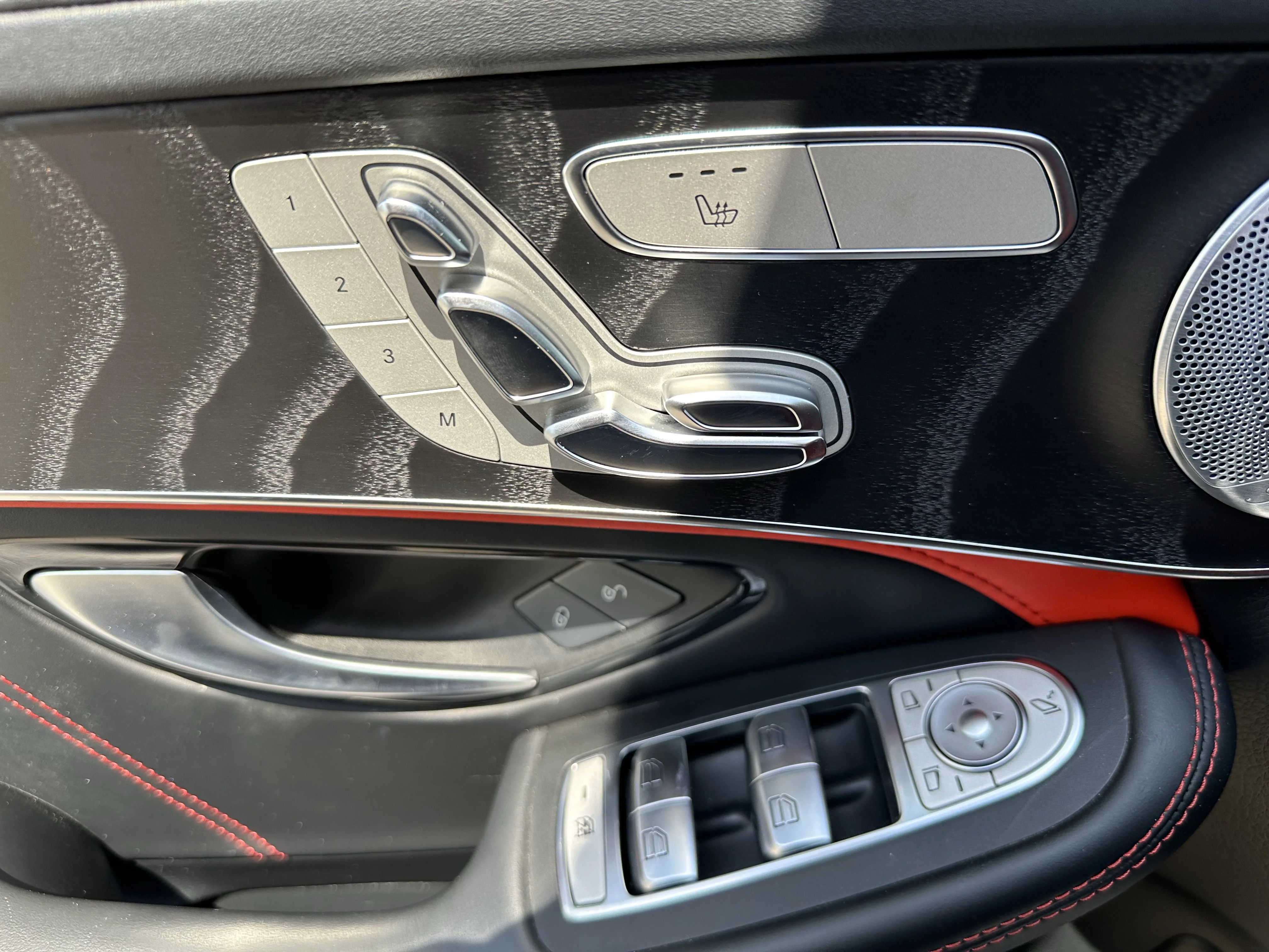 Used 2019 Black Mercedes-Benz AMG GLC 63 S image 9