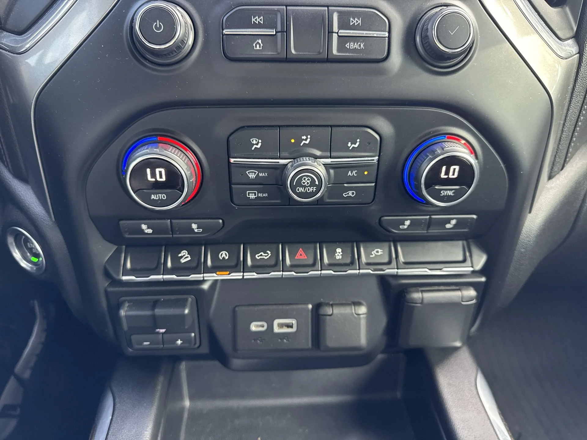 2021 Chevrolet Silverado 1500 LT Trail Boss - Photo 18