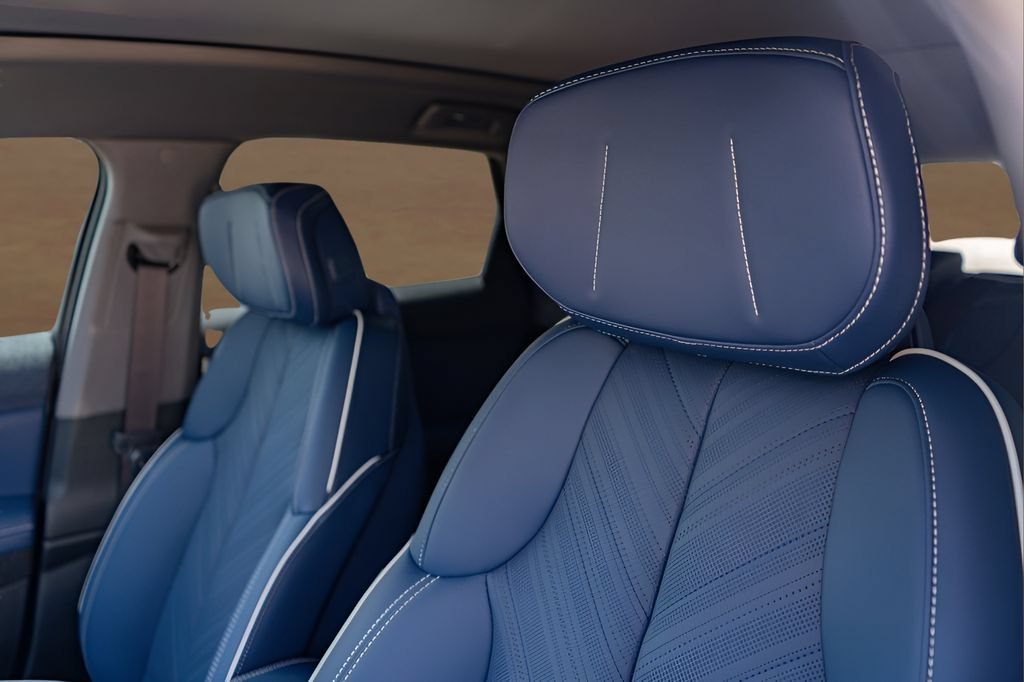 2027 Cadillac OPTIQ Premium Sport - Photo 10