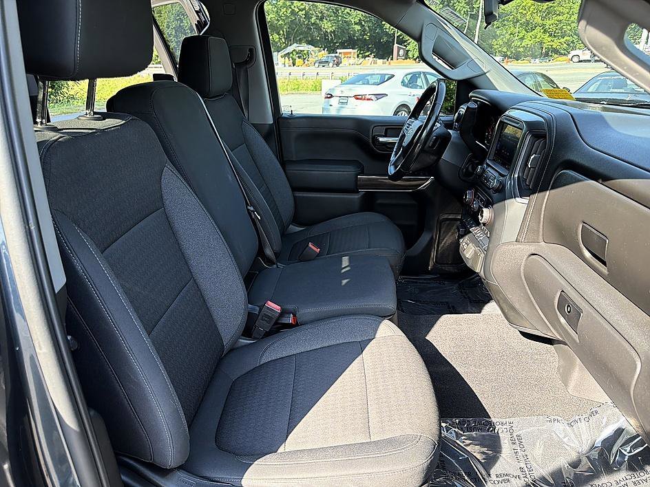 Used 2020 Shadow Gray Metallic Chevrolet LT image 19