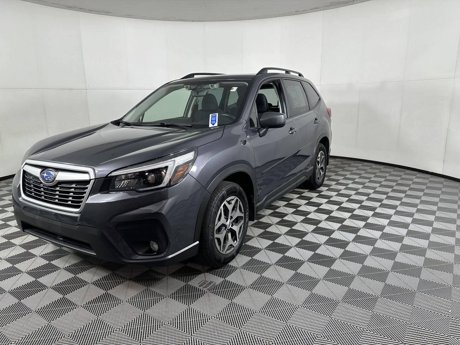 Used 2021 Magnetite Gray Metallic Subaru Premium image 10