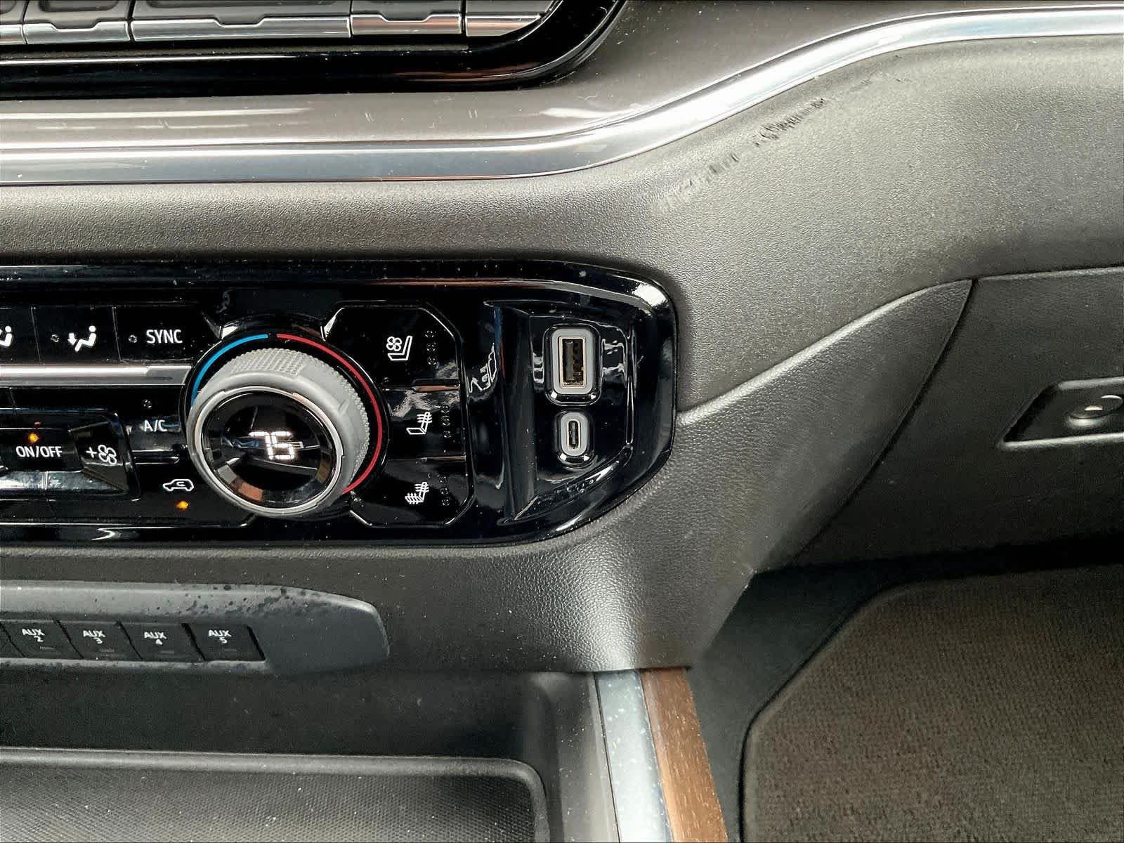 2024 Chevrolet Silverado 2500HD High Country - Photo 19