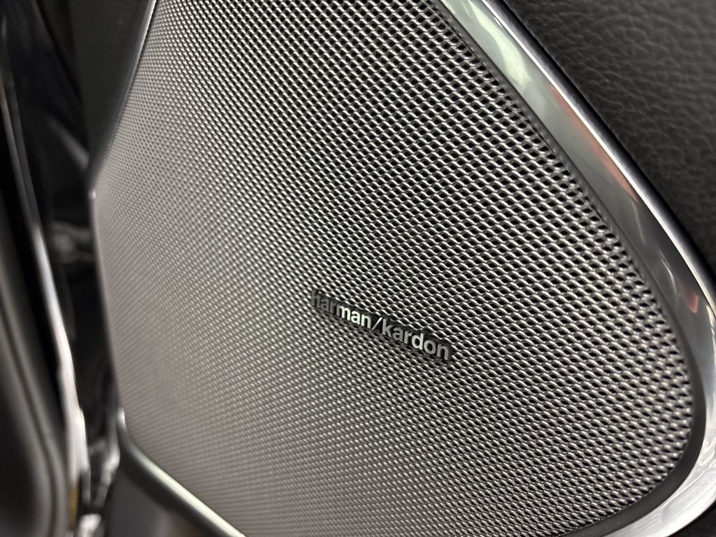 New 2026 Diamond Black Crystal Pearl-Coat Exterior Paint RAM Laramie image 22