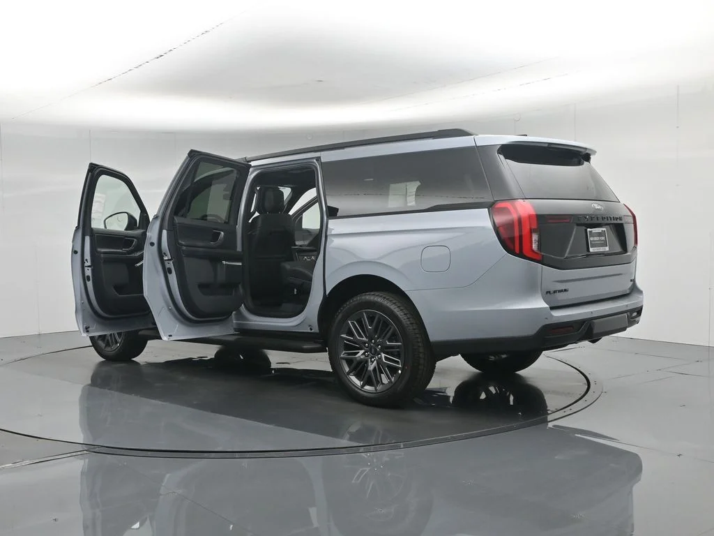 New 2026 Glacier Gray Metallic Tri-Coat Ford Platinum image 37