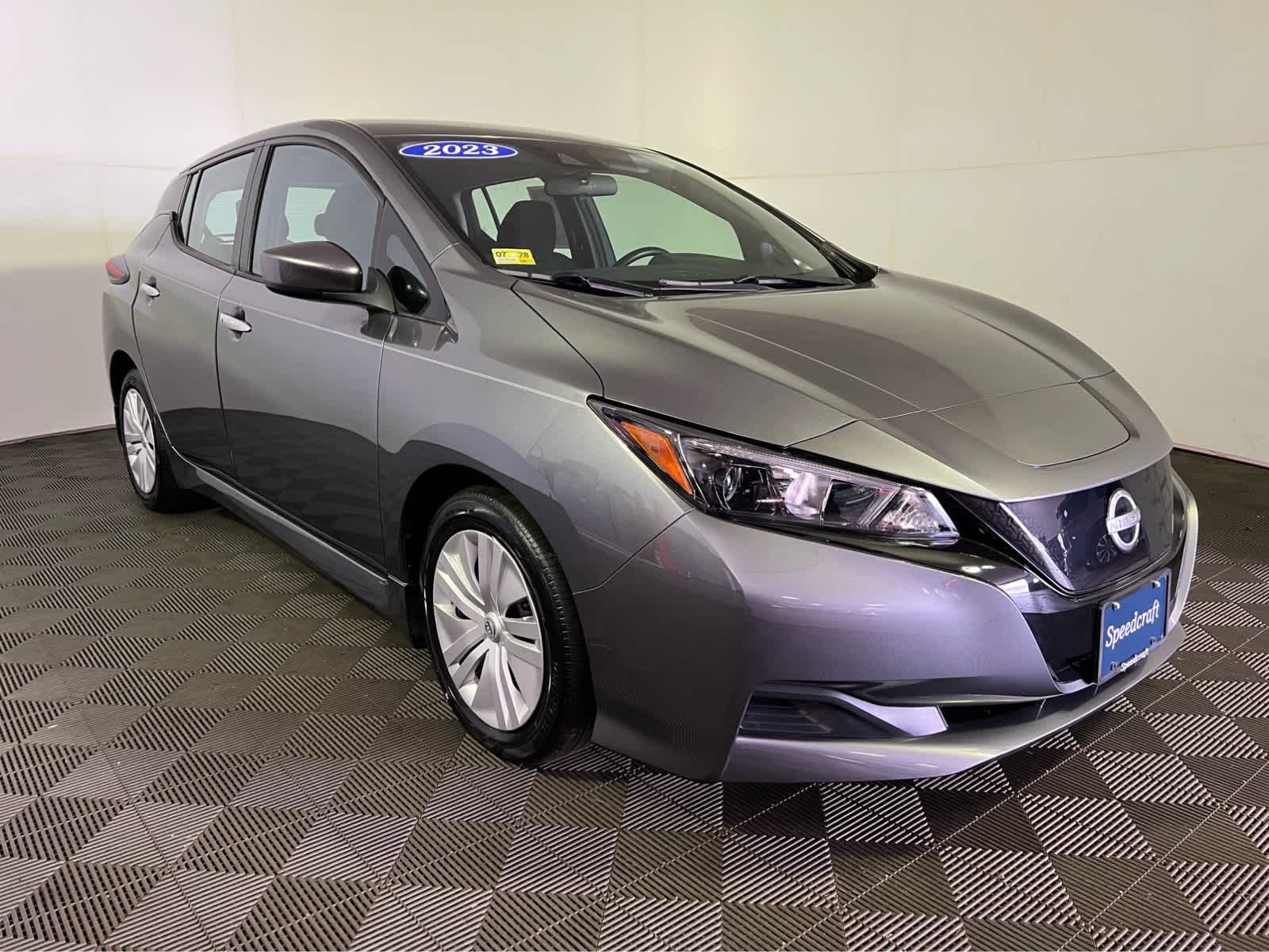2023 Nissan LEAF S