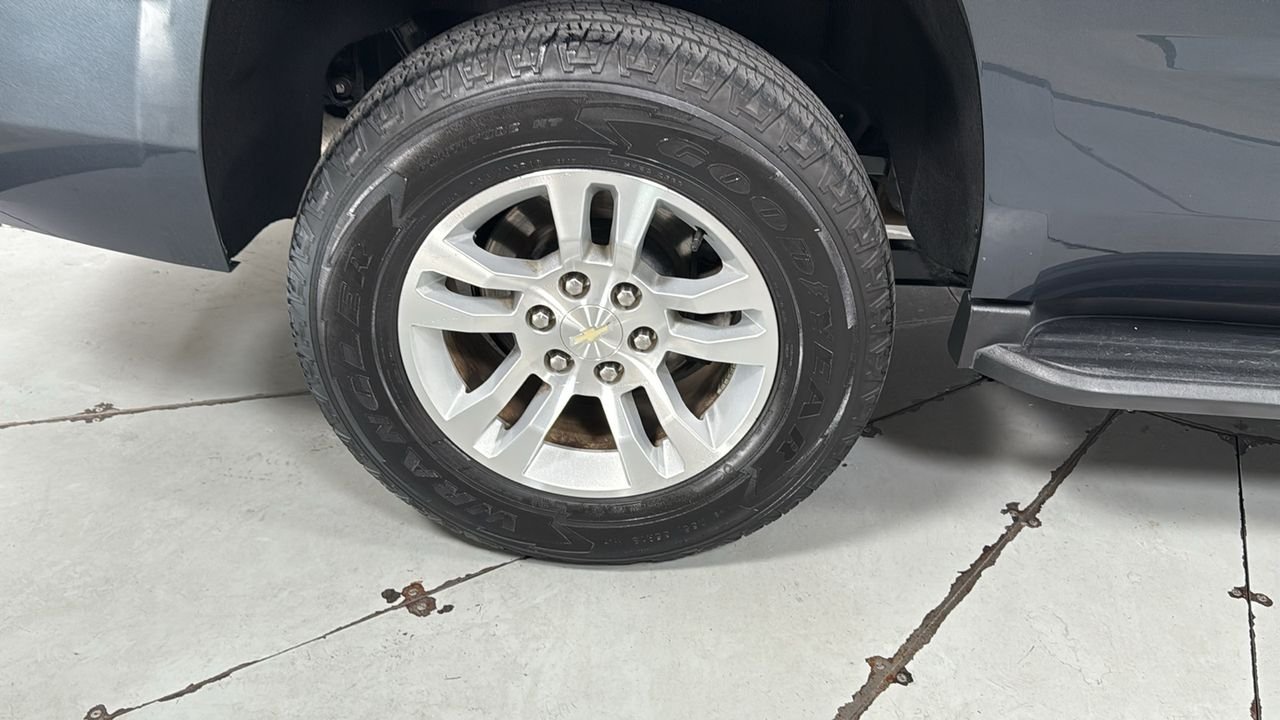 Used 2019 Gray Chevrolet LT image 22