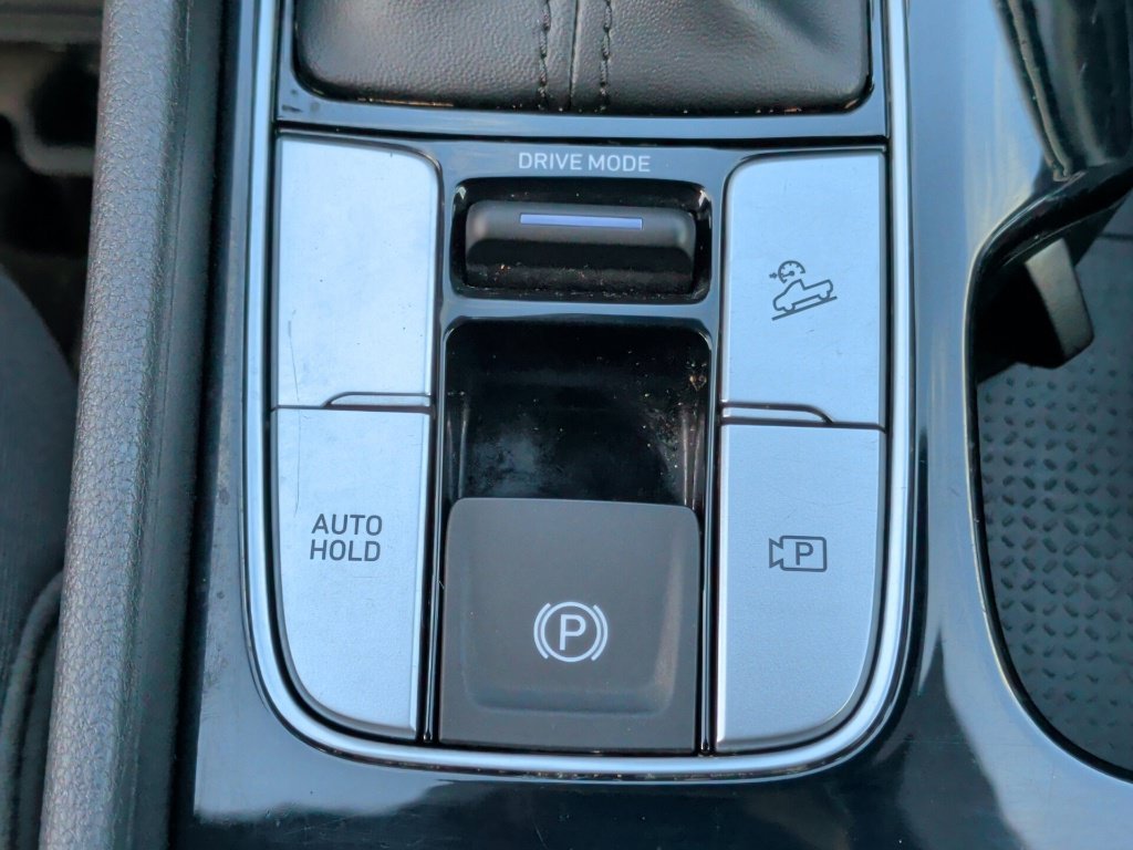 Used 2023 Blue Stone Hyundai SEL image 31