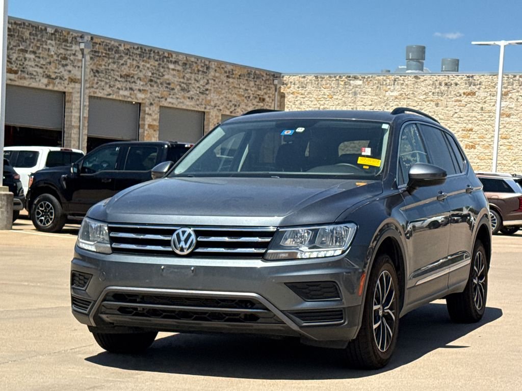 Used 2021 Gray Volkswagen 2.0T SE image 3