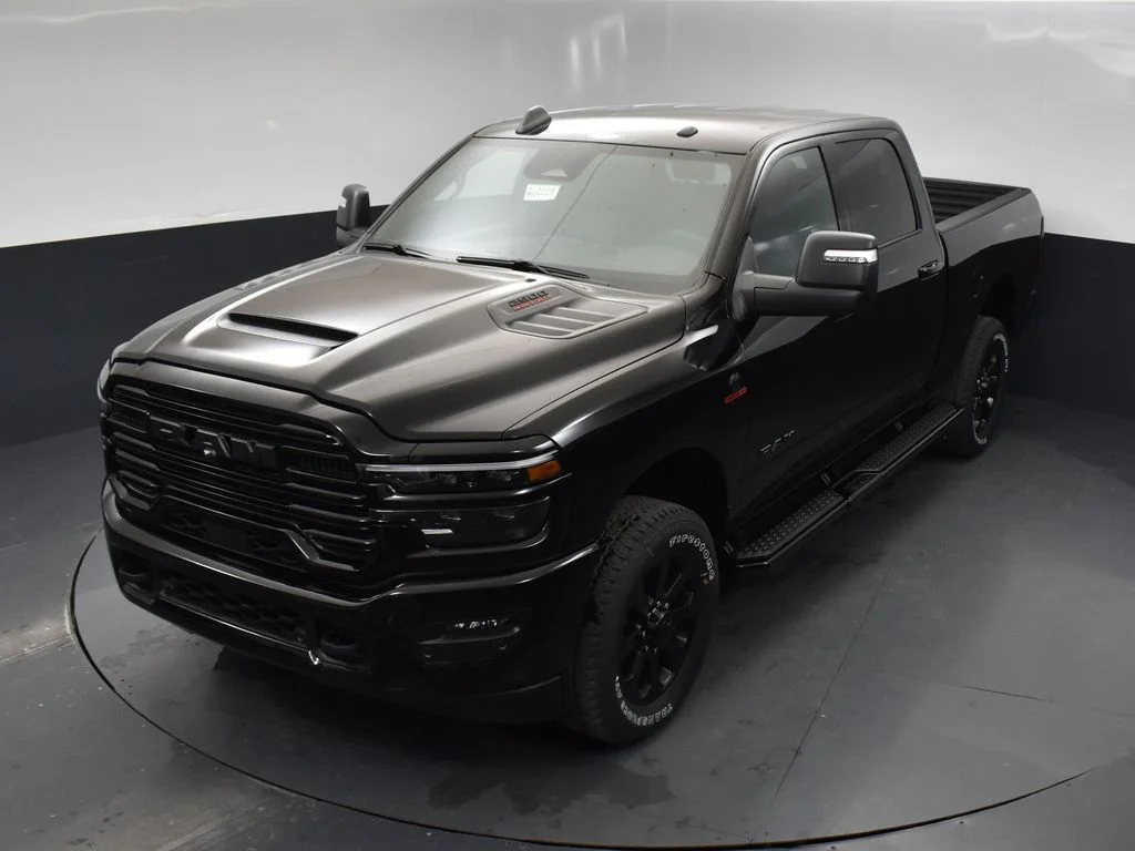 New 2026 Diamond Black Crystal Pearl-Coat Exterior Paint RAM Laramie image 38