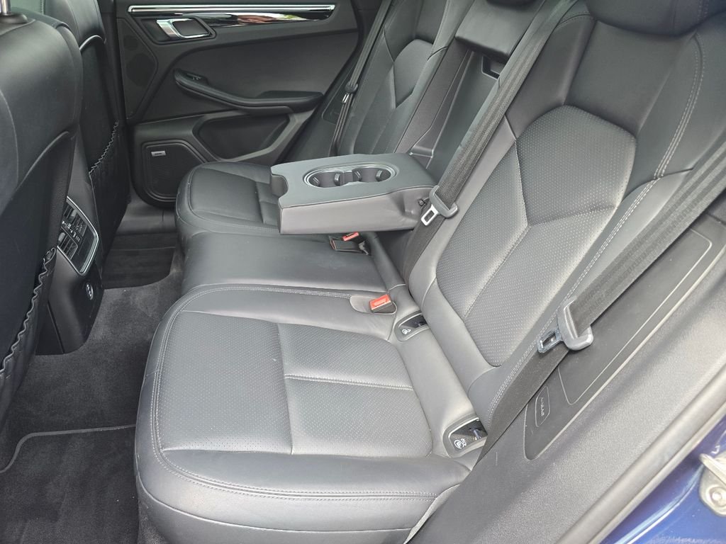 Used 2020  Porsche S image 39