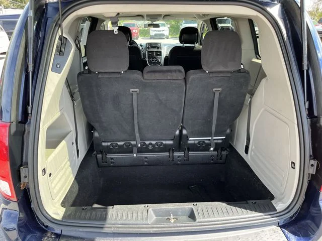 Used 2014 Blue Dodge SXT image 22